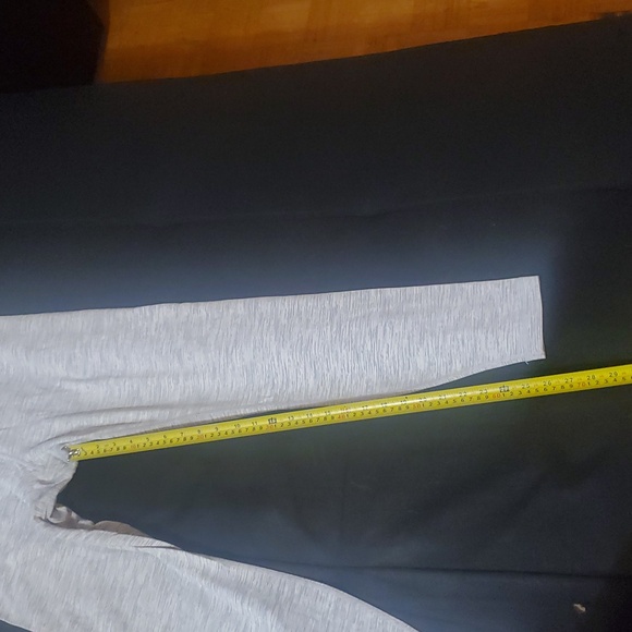 Lululemon Women's Leggings - Picture 6 of 7